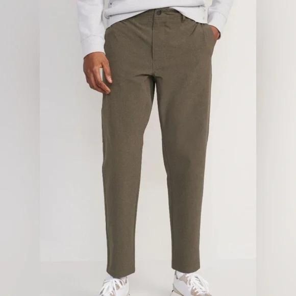 NWT Old Navy StretchTech Water-Repellent Loose Taper Ankle Pants for Men